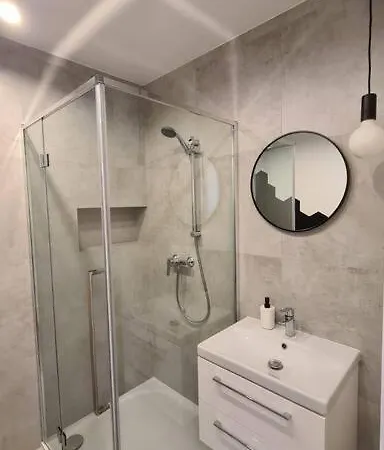 Sloneczny Apartament W Centrum Gdyni 2 Pokojowy Gdynia Exterior foto